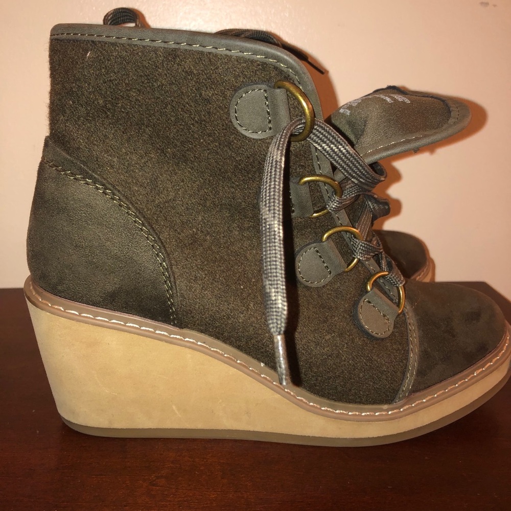 Army style wedge booties